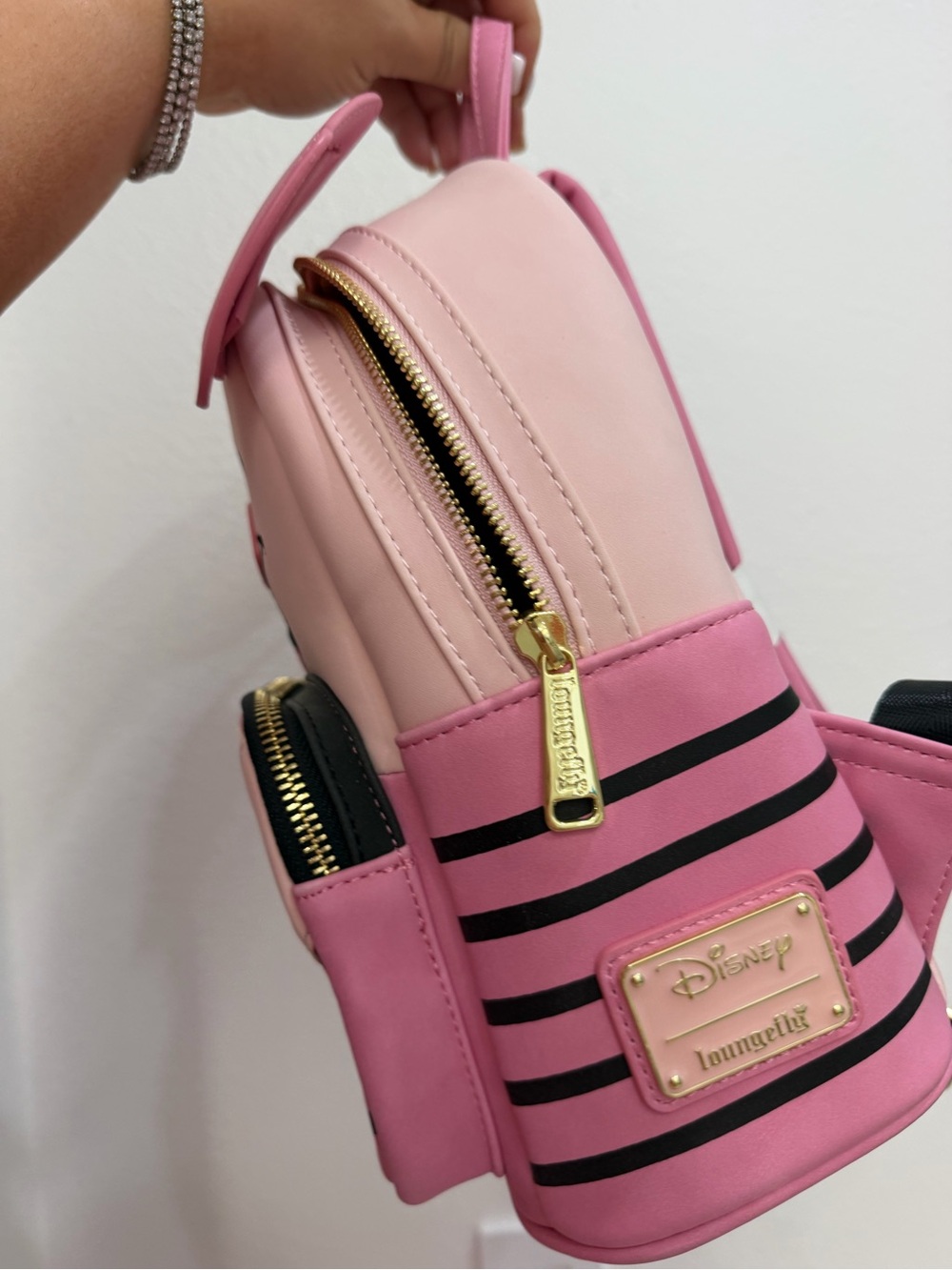 Like NEW Disney Piglet Loungefly Backpack - Picture 9 of 16